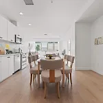 Stylish Westwood Apartment - Steps From Ucla-2 Bedroom 2 Bath
